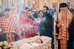 SUZE, JECAJI I BOL OD KOGA PUCA SRCE: Nad odrom dvanaestogodišnjeg dečaka Jovana služena zaupokojena liturgija (VIDEO)