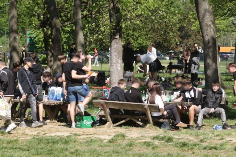 Ludnica na Adi za Prvi maj