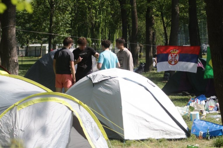 Ludnica na Adi za Prvi maj