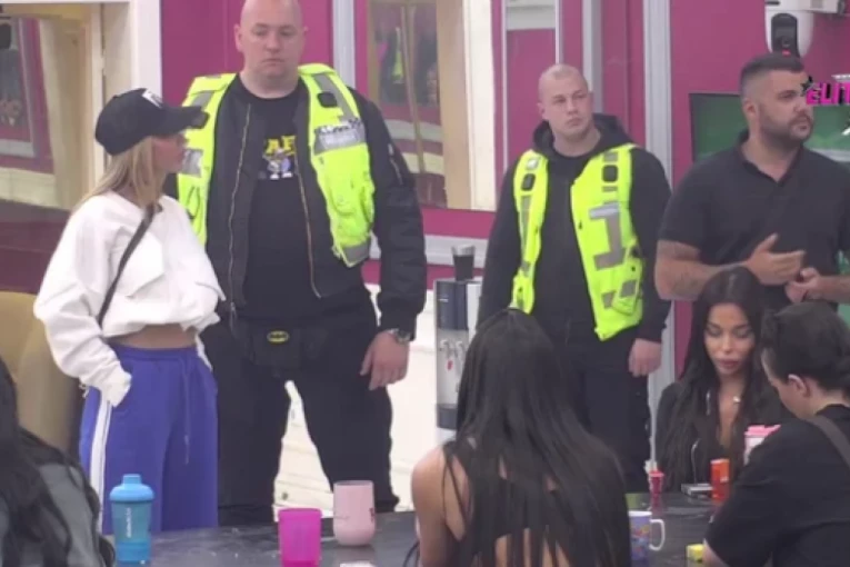 ASMIN TUKAO ANELI NA DAN OČEVE SAHRANE: Stravični detalji obelodanjeni - Durdžić dugo pio KAMAGRU!