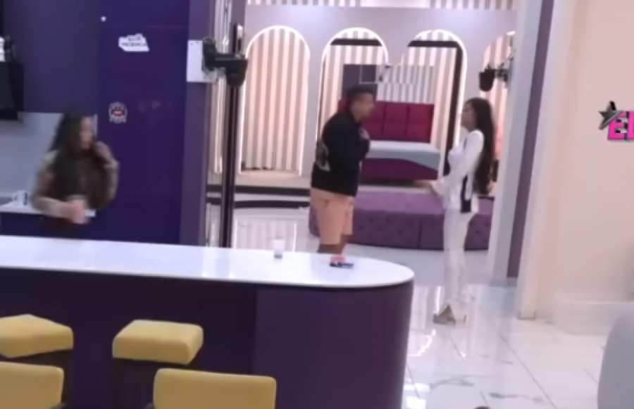 POZLILO STANIJI DOBROJEVIĆ: Hitno NAPUSTILA Belu kuću, izvedena zbog JECAJA! (FOTO)