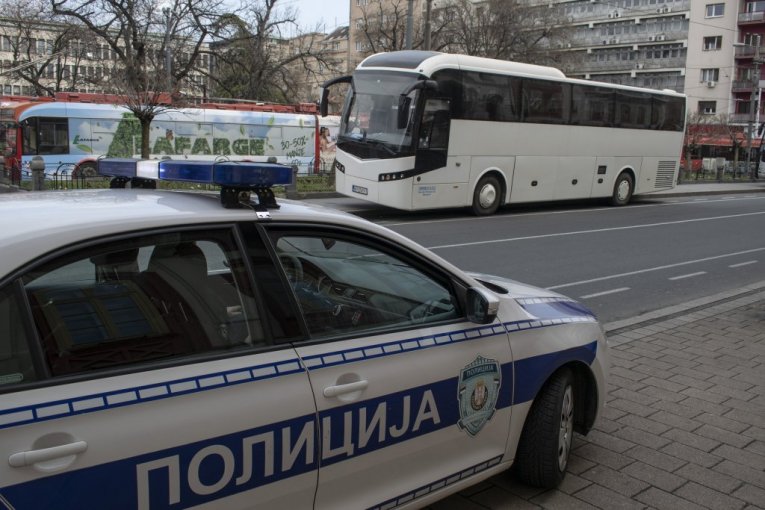 MUP DIGAO UZBUNU PRED EKSKURZIJE! Prijavite prevoz dece na vreme ili autobusi NE KREĆU – OTKRIVENI PIJANI VOZAČI!