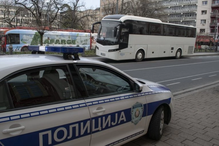 MUP DIGAO UZBUNU PRED EKSKURZIJE! Prijavite prevoz dece na vreme ili autobusi NE KREĆU - OTKRIVENI PIJANI VOZAČI!