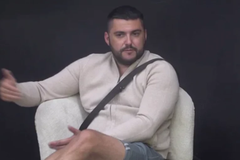 PUČE BRUKA! ASMINOVA MAJKA REŠETA! Razvalila Maju i Staniju, pa RASKRINKALA Aneli Ahmić kao majku uživo u programu! (VIDEO)