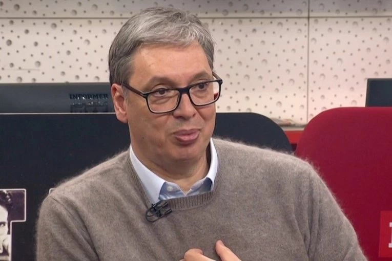 "NEMA ZAMKI KADA SU IZBORI U PITANJU, LJUDI ODLUČUJU!" Predsednik Vučić saopštio važne vesti: GRAĐANI MORAJU DA IZABERU NAJBOLJE!