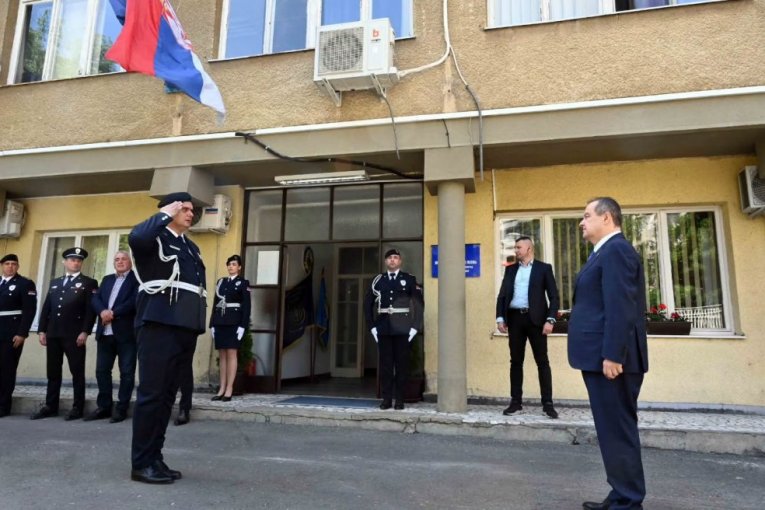 Policijska brigada
