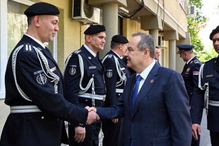 Policijska brigada