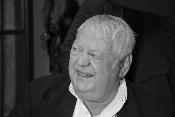 NAPUSTILA NAS JE LEGENDA: Preminuo Vladimir Cvetković