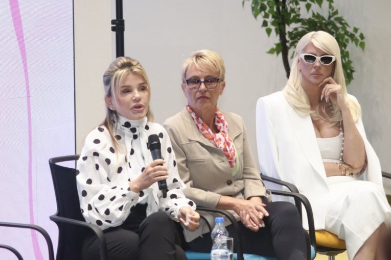 Jelena Karleuša