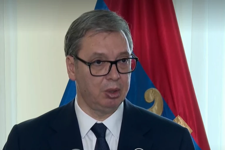 HIBRIDNI RAT IZ CRNE GORE PROTIV SRBIJE SE NASTAVLJA! Vučić iz Gruzije: "Mešavina kriminalnih, medijskih i institucionalnih pritisaka"