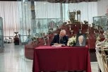 OPROŠTAJ OD LEGENDE: Delegacija Crvene zvezde se upisala u knjigu žalosti Vladimira Cvetkovića (FOTO, VIDEO)