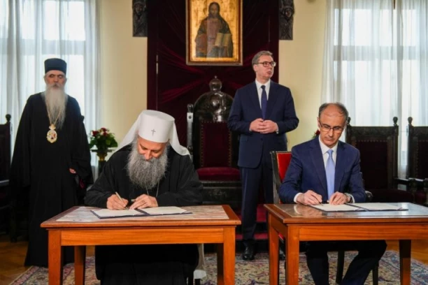 OSNIVANJE NOVOG UNIVERZITETA NIJE UPERENO NI PROTIV KOGA: Važna poruka patrijarha posle potpisivanja memoranduma o osnivanju visokoškolske ustanove “Sveti Sava”