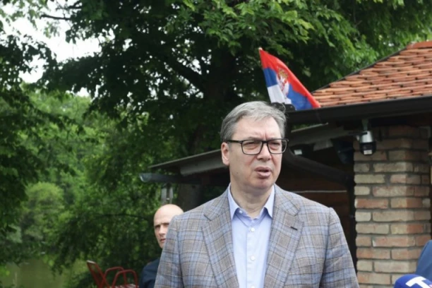 "LJUDI UVEK DONESU PRAVU ODLUKU": Vučić progovorio o izborima u Srbiji