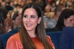 TAMARA VUČIĆ u Veneciji pokazala stajling za čistu desetku: Crni komplet i detalj na ramenu svi komentarišu (FOTO)