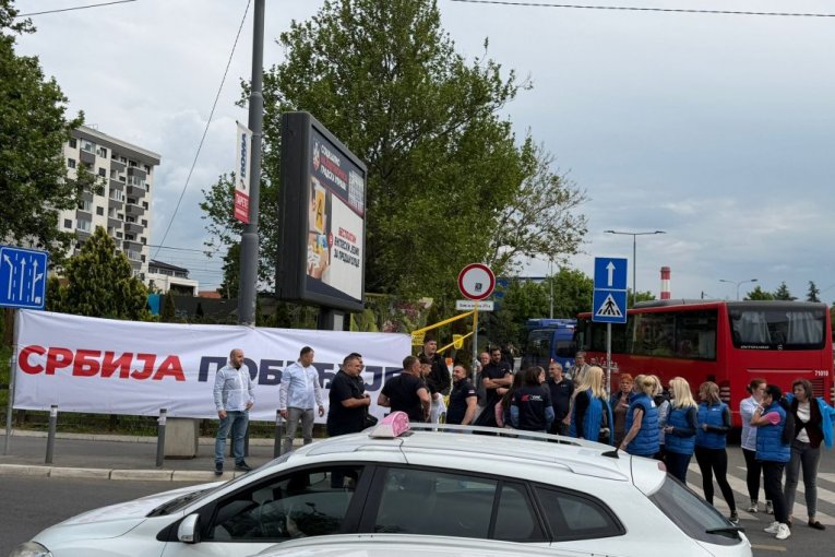 Narod veruje u svoju državu