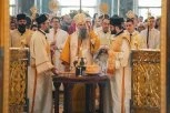 NA MESTU GDE SU OSMANLIJE SPALILE MOŠTI SRPSKOG SVETITELJA DANAS SE OKUPLJAJU HILJADE VERNIKA: Slava Hrama na Vračaru i Bogoslovije Svetog Save (FOTO)