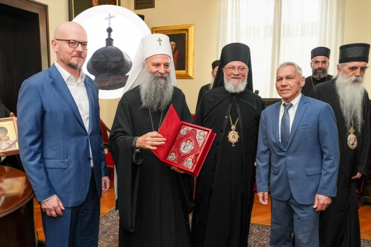 NIS POKLONIO ZEMLJIŠTE SRPSKOJ CRKVI: Svečano potpisan ugovor - evo koju ulogu su imali Rusi u svemu (FOTO)