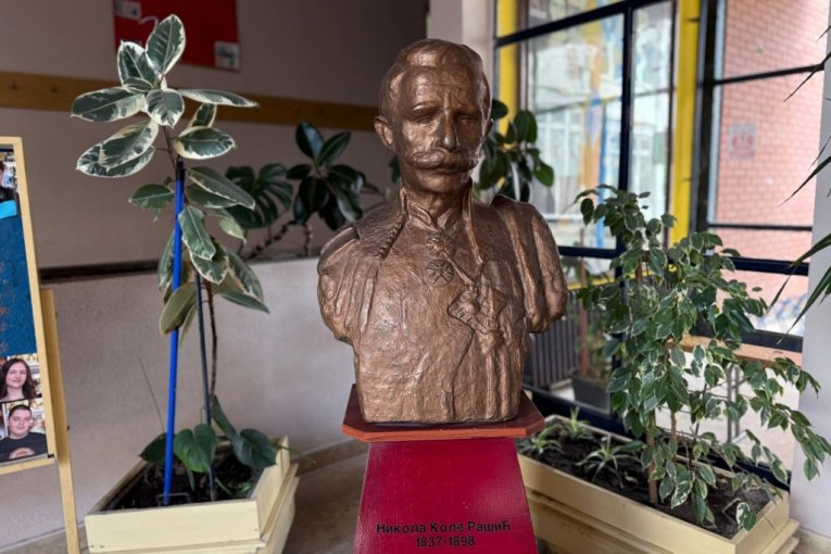 U ovu osnovnu školu u Nišu su išli momci iz grupe "Lavina"