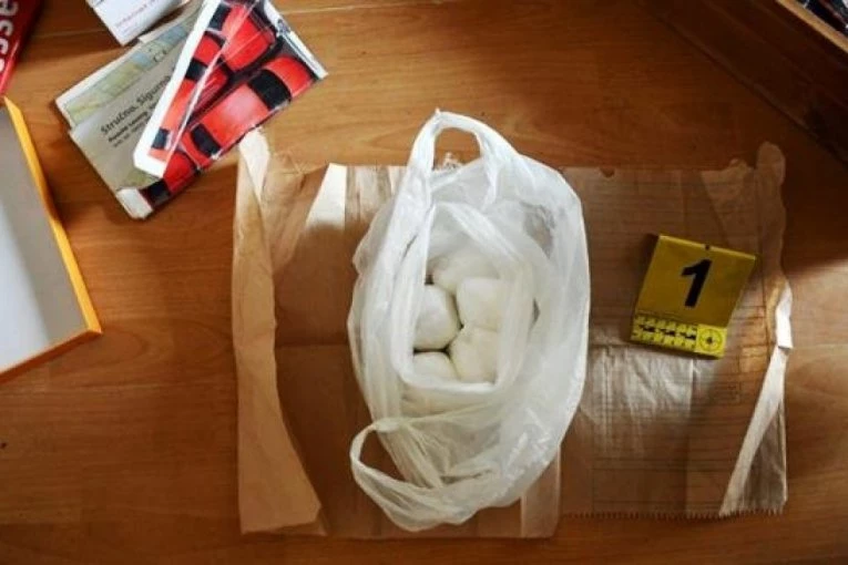 MDMA, MARIHUANA I PEČURKE: Uhapšen muškarac u Kragujevcu!