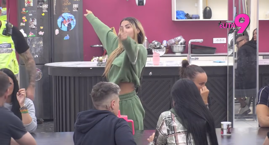 UNAKAŽENA ANELI AHMIĆ URLA  - Isplivala NAJSTRAŠNIJA informacija o njenom odnosu sa Lukom!