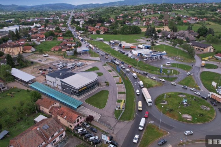 Kolone u Čačku