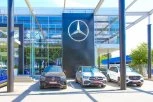MERCEDES PRODAJE SVOJU IMOVINU: Šokantne informacije prenose svi nemački mediji!