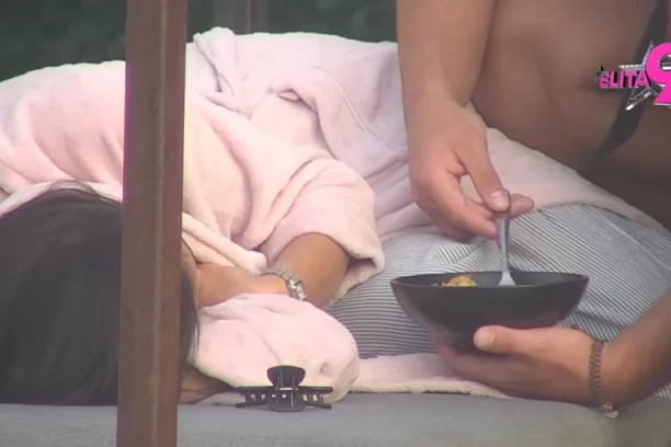 MINA VRBAŠKI NE JEDE DANIMA ZBOG VIKTORA! Uznemirujuće izdanje zabrinulo ukućane! (VIDEO)