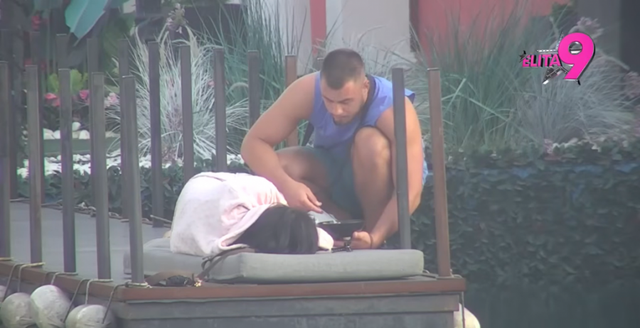 MINA VRBAŠKI NE JEDE DANIMA ZBOG VIKTORA! Uznemirujuće izdanje zabrinulo ukućane! (VIDEO)