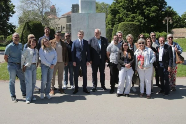 VANSERIJSKI PODUHVATI! Arno Gujon sa delegacijom privrednka iz Francuske: Srpsko-francuske veze sežu u prošlost! (FOTO)