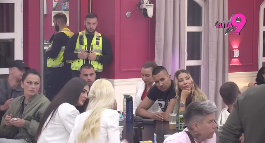 NAJVEĆI KARAMBOL U ISTORIJI "ELITE 9" Ovo je Tetovkin kraj! Grca u suzama zbog istine! Zamenila DEDU za PILETINU! Čika Danetu će da pozli!