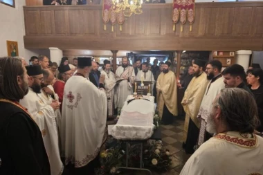 "CRKVA JOJ JE BILA PRVA KUĆA!": Dirljive reči oca Mirčete na opelu i sahrani monahinje Hristine