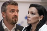 TOTALNI RAT IZMEĐU ĐILASOVACA I ŠOLAKOVACA! Marinika zabila nož u leđa Georgievu! (FOTO)