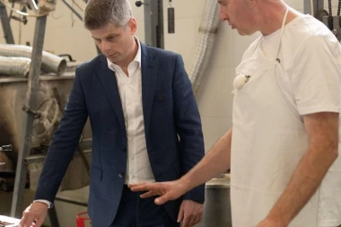 ARNO GUJON PODELIO SJAJNE VESTI! Ruska televizija snima emisiju o starim srpskim zanatima i tradiciji