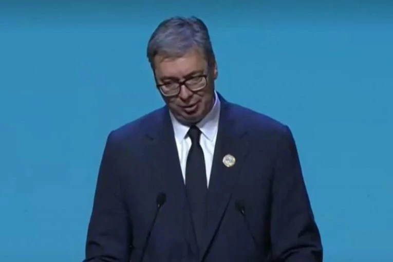 "RADUJEMO SE GASNOJ ELEKTRANI KOJU ĆEMO IZGRADITI U SARADNJI SA AZERBEJDŽANOM!" Predsednik Vučić govorio na 13. Svetskom urbanom forumu!