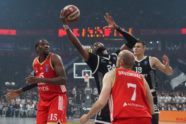 NOVAK TADA NIJE BIO PROFESIONALAC, DULE POČINJAO DOMINACIJU: Evo šta se sve desilo od dana kada ni Zvezda ni Partizan nisu bili prvaci