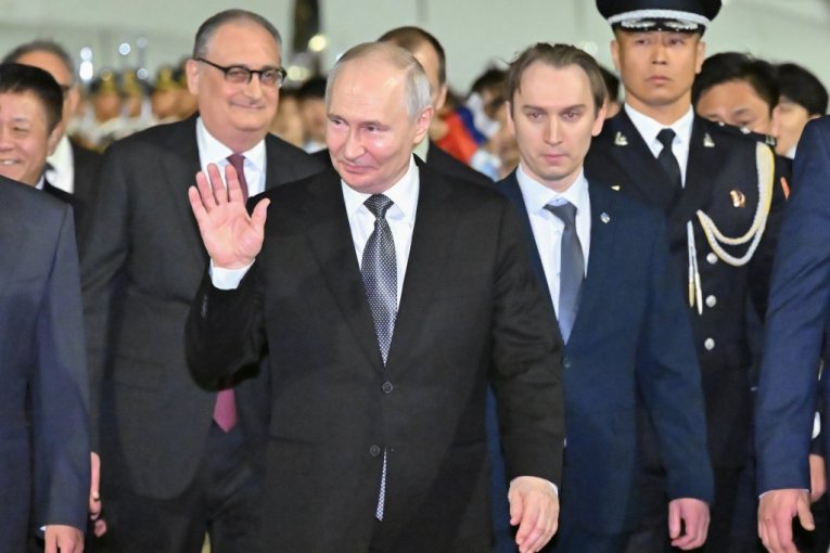 WHY DID PUTIN DO THIS IN BEIJING? One Move Sparked a FLOOD of Speculation