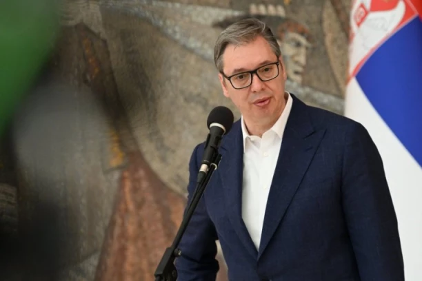 VUČIĆ VEČERAS NA RTS-U O SVIM NAJVAŽNIJIM TEMAMA: Predsednik gost emisije "Četvrtkom u 9"