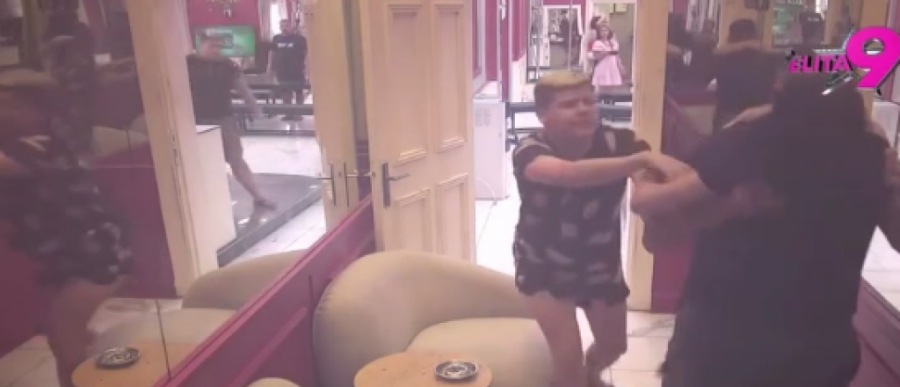 UZNEMIRUJUĆE! ASMIN PREBIO MAJU - Vukao je mučki po pušionici dok se ona tresla - DA SE NAJEŽIŠ! (VIDEO)