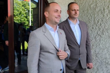 HRABRO KORAČAMO KA PROSPERITETU! Goran Orlić je novi predsednik opštine Aranđelovac! (FOTO)