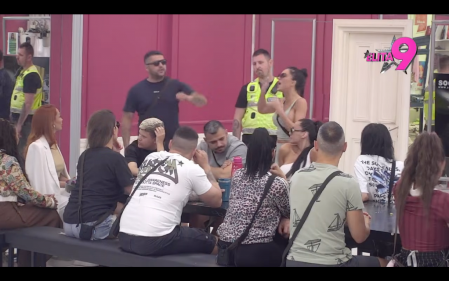 LJUDI, ŠTA JE SA STANIJINOM ZADNJICOM? - Član produkcije uneo informaciju iz spoljnog sveta! STARLETA RASKRINKANA! (VIDEO)