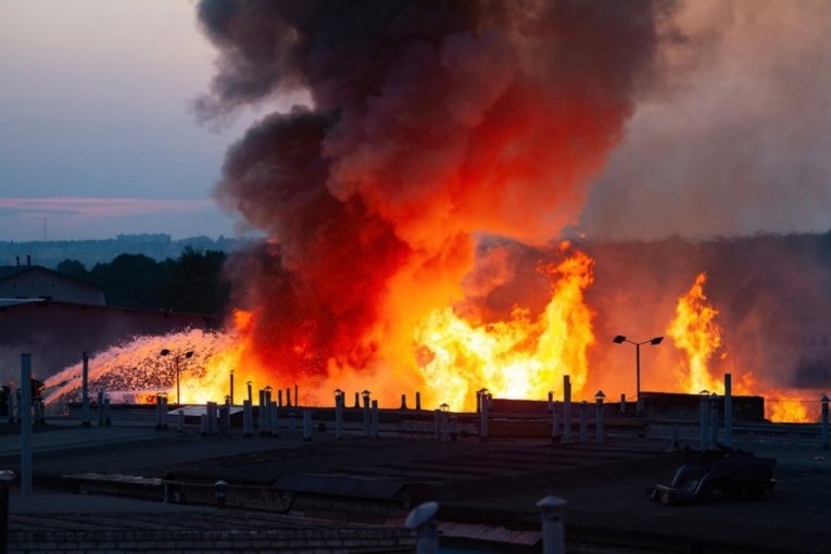 EXPLOSION AT MOL PLANT IN HUNGARY! Dead and injured (PHOTO)