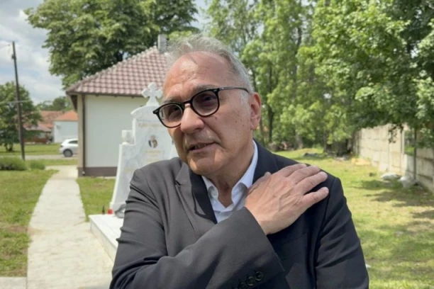 "I DAN-DANAS NOSIM NJEGOVA ODELA!" Miljko Živojinović otvorio dušu o ocu, pa otkrio šta mu je Bata ostavio u AMANET! (VIDEO)