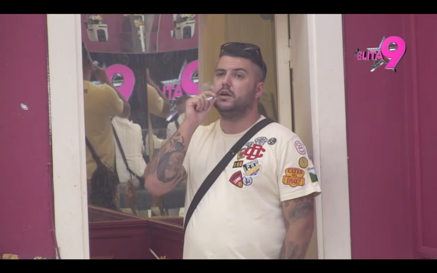 UNEO SE U KAMERU! Asmin poslao JEZIVU poruku ocu Mustafi! - OVO JE KAP KOJA JE PRELILA ČAŠU! (VIDEO)