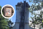 RUKE KOJE SU PREDUHITRILE VATRU:  Iz plamene stihije u crkvi Rođenja Presvete Bogorodice spašeno ono što nema cenu (FOTO)