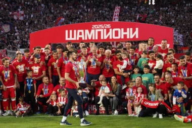 SRAMOTA: Navijači udarili na fudbalera Zvezde i njegovu porodicu!