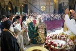 PATRIJARH U PONOĆ SLUŽI LITURGIJU PRED POJASOM PRESVETE BOGORODICE: Svenoćno praznično bdenje u Hramu Svetog Save
