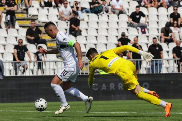 OPROŠTAJ IZ SNOVA ZA BIBARSA NATHA: Izraelac postigao gol na poslednjoj utakmicii!