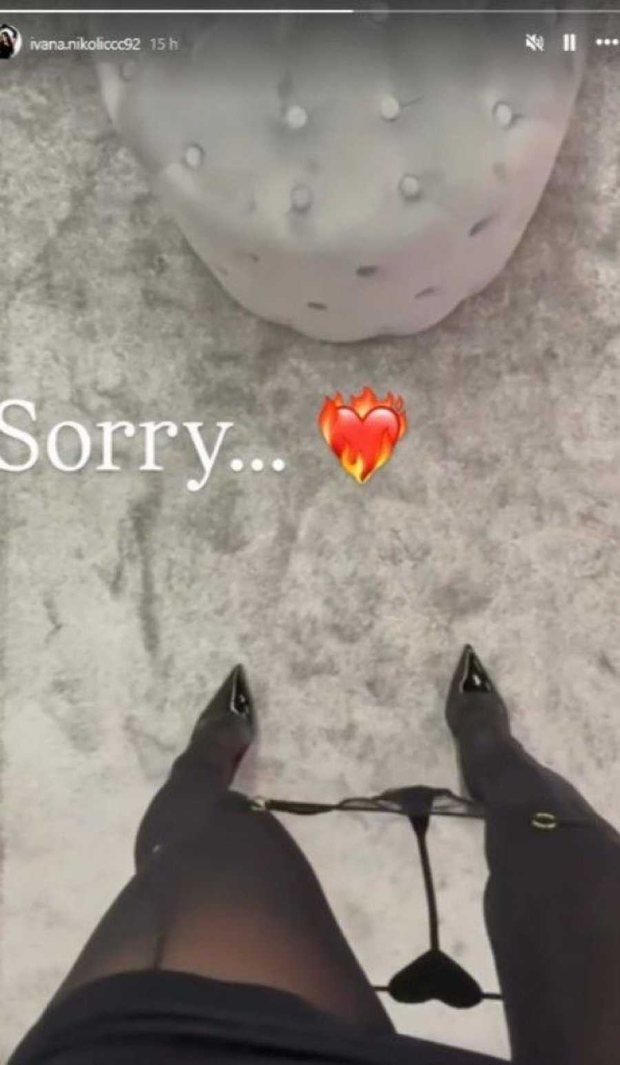 SNIMALA SE DOK SKIDA GAĆICE! Bivša zadrugarka nekad bila muškarac, VIDEO NA KOM RADI OVO šokirao javnost!
