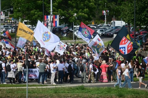 "OD 'GOTOV JE' DO 'UPISANI SMO U APR'! Blokaderi ponovo nadmašili same sebe, ovo je njihovo pravo lice