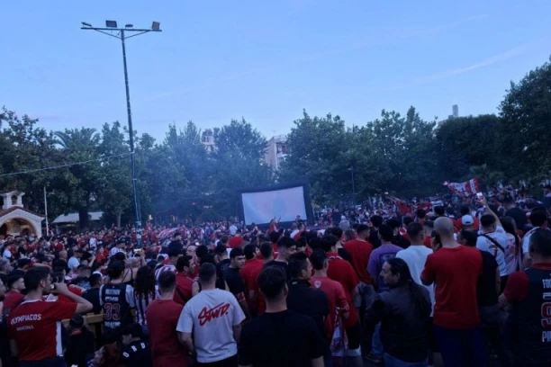 GORI PIREJ! Crveno-bela žurka pred finale Evrolige (VIDEO)